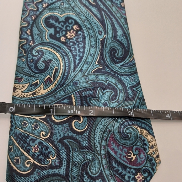 Vintage Camden Court Paisley Blue Teal Mens Tie 58" Made in USA - Picture 4 of 4